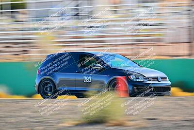 media/Oct-18-2025-Extreme Speed (Sat) [[d6d7e1fef1]]/Group 4 Orange/Session 3 (Turn 1)/